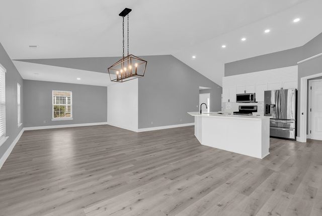 190 Rocko Dr., Myrtle Beach, SC 29579