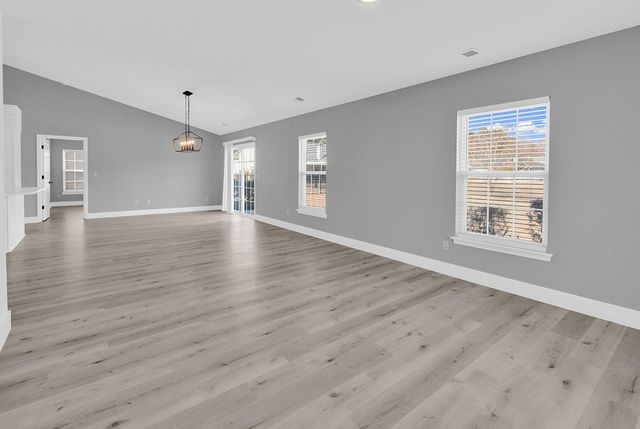 190 Rocko Dr., Myrtle Beach, SC 29579