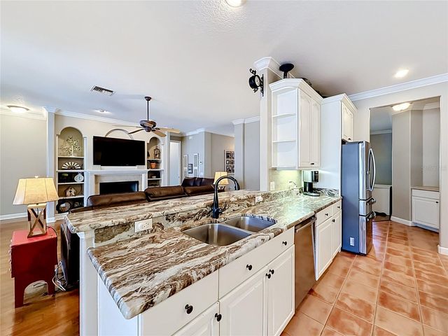 19512 SPRING OAK DRIVE, Eustis, FL 32736