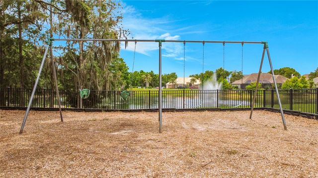 19512 SPRING OAK DRIVE, Eustis, FL 32736