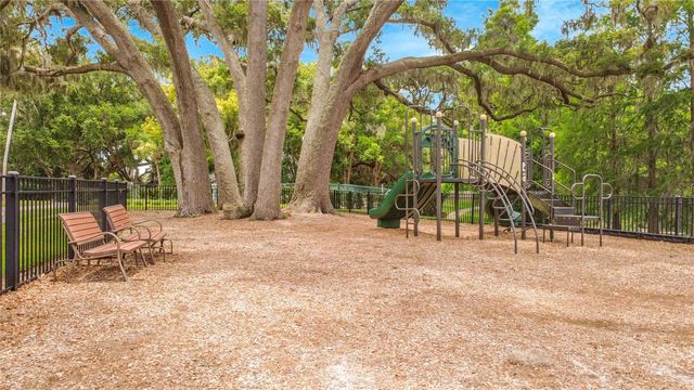 19512 SPRING OAK DRIVE, Eustis, FL 32736