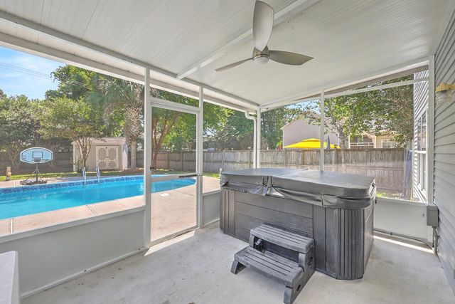 118 Remington Drive, North Charleston, SC 29418