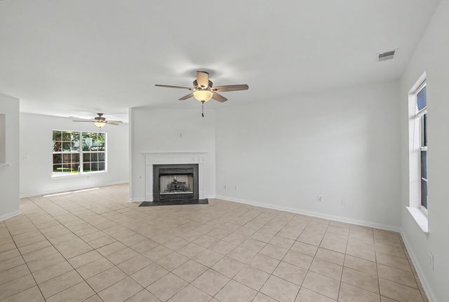 118 Remington Drive, North Charleston, SC 29418