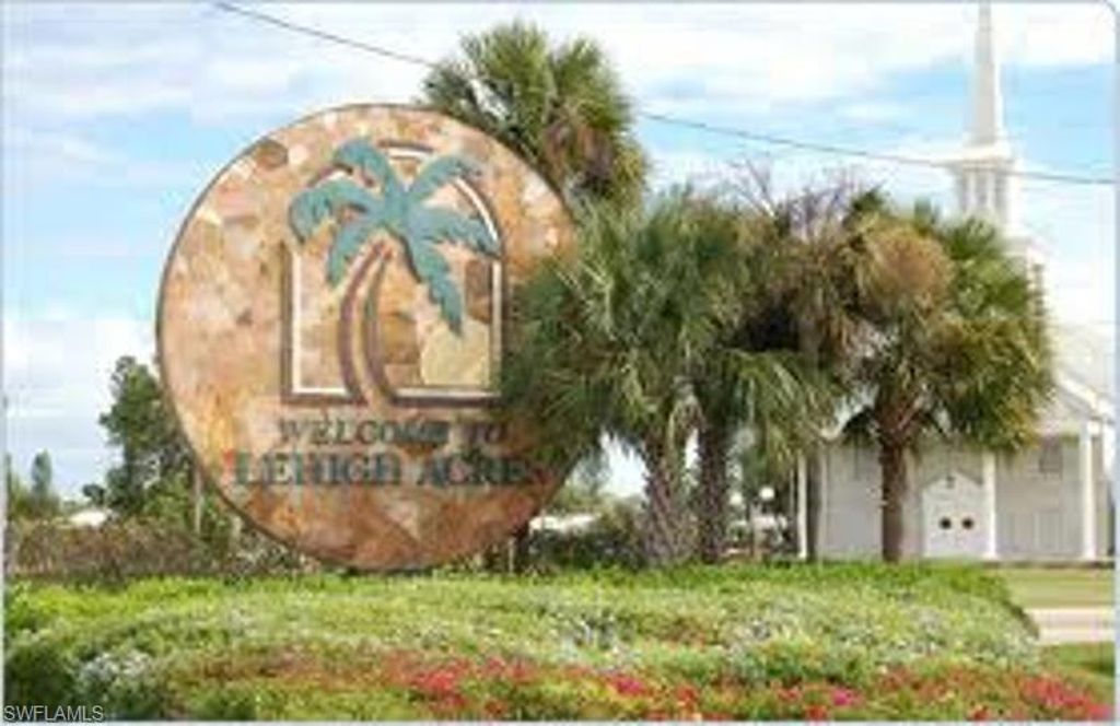 1138 Bari ST E, LEHIGH ACRES, FL 33974 — photo 4