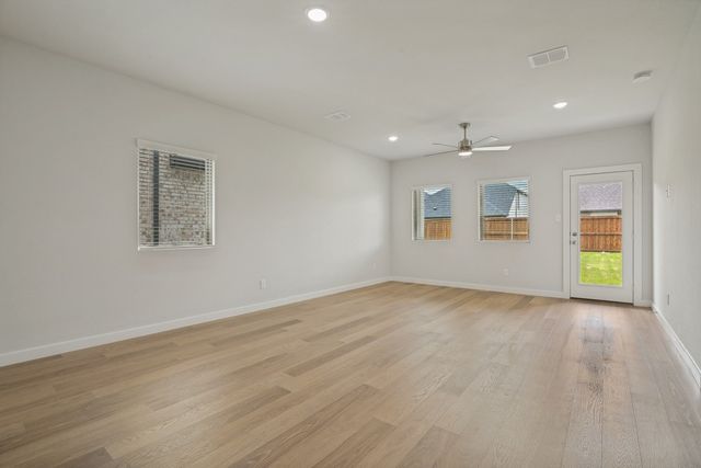 865 river Lane, Lavon, TX 75166