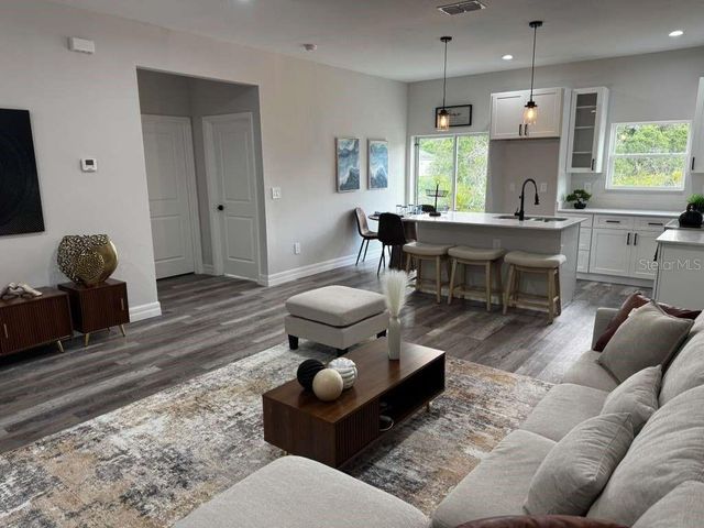 300 CASPIAN TERN AVENUE, Sebring, FL 33870