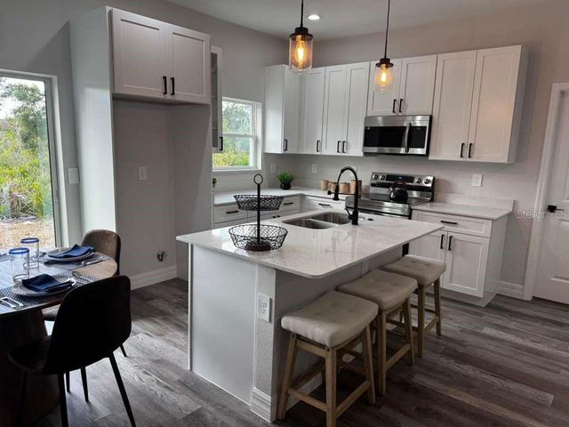 300 CASPIAN TERN AVENUE, Sebring, FL 33870