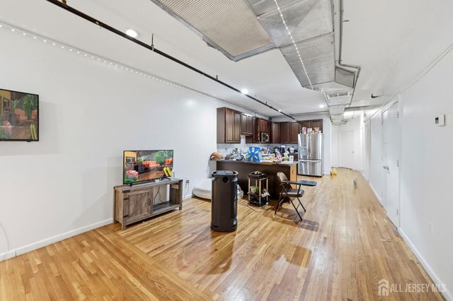 378 George Street, New Brunswick, NJ 08901
