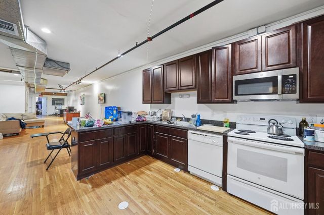 378 George Street, New Brunswick, NJ 08901