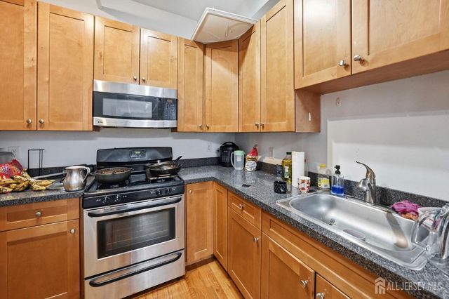 378 George Street, New Brunswick, NJ 08901