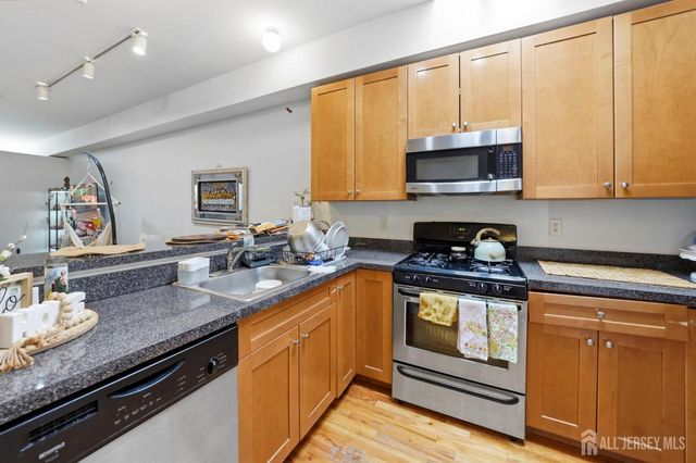 378 George Street, New Brunswick, NJ 08901