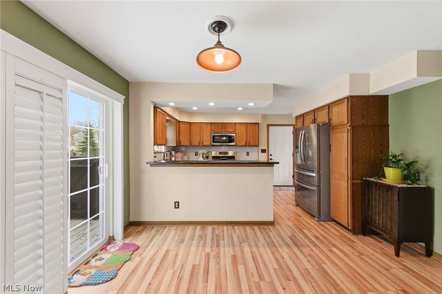 1271 Atterbury Drive, Macedonia, OH 44056