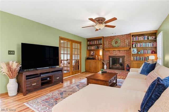 1271 Atterbury Drive, Macedonia, OH 44056
