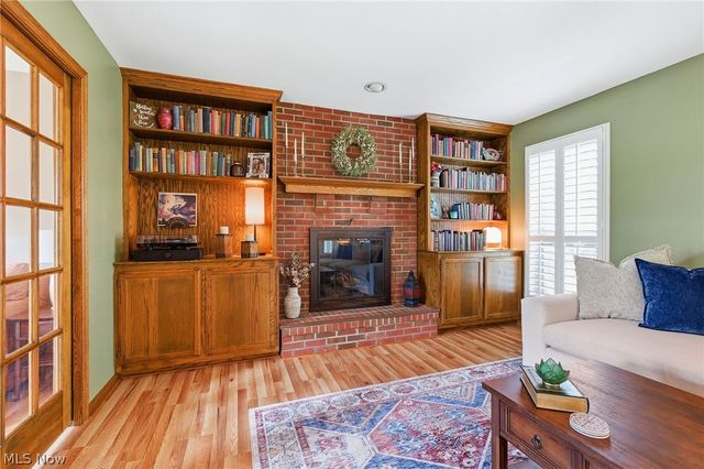1271 Atterbury Drive, Macedonia, OH 44056