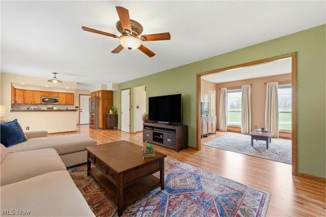 1271 Atterbury Drive, Macedonia, OH 44056