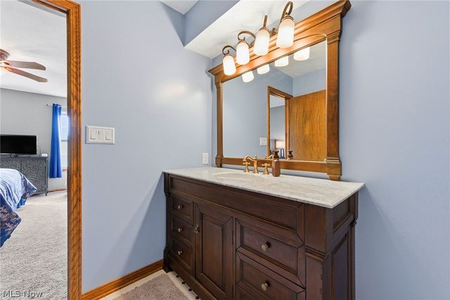 1271 Atterbury Drive, Macedonia, OH 44056