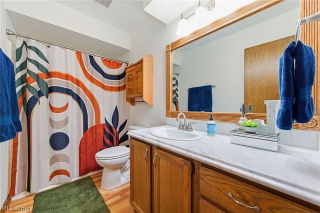 1271 Atterbury Drive, Macedonia, OH 44056