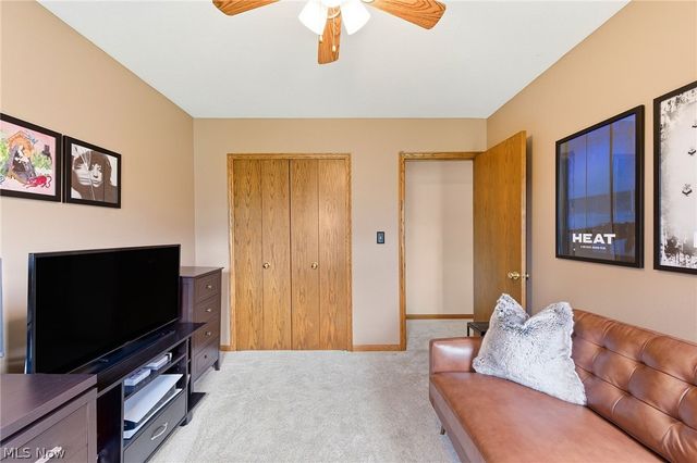 1271 Atterbury Drive, Macedonia, OH 44056