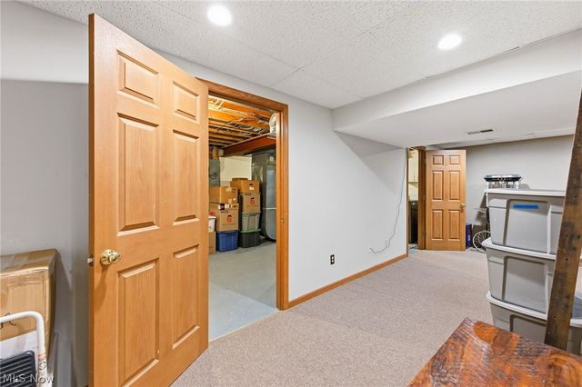 1271 Atterbury Drive, Macedonia, OH 44056