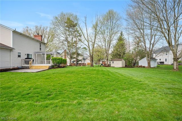 1271 Atterbury Drive, Macedonia, OH 44056