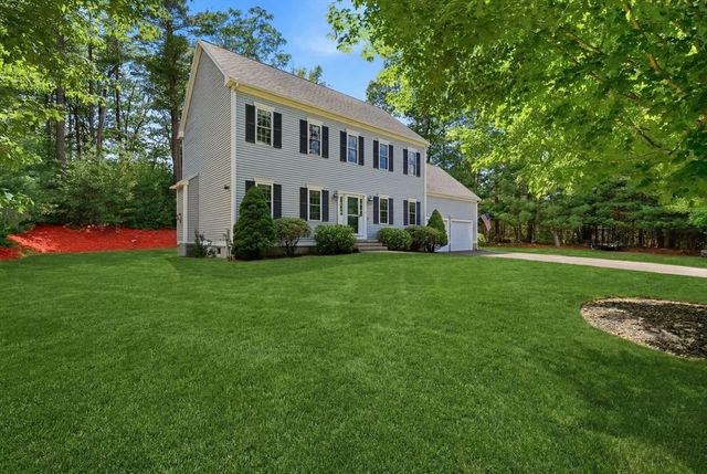6 Harness Path, Plainville, MA 02762