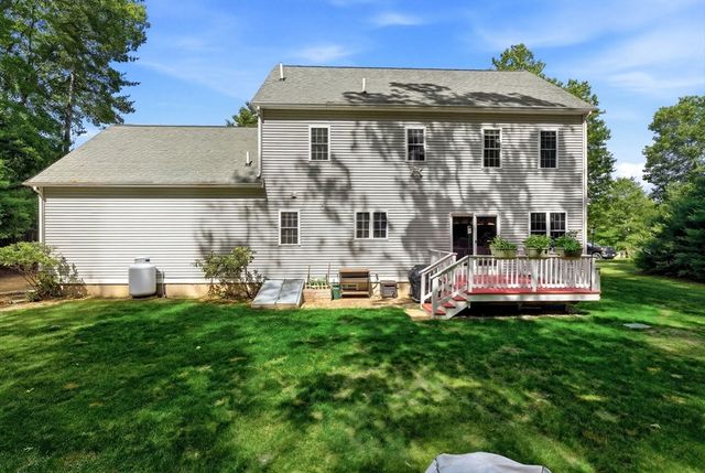 6 Harness Path, Plainville, MA 02762