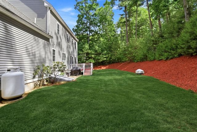 6 Harness Path, Plainville, MA 02762