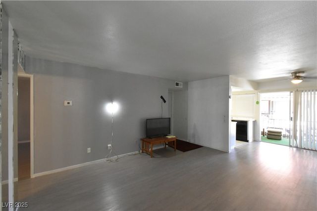 1405 Vegas Valley Drive 92, Las Vegas, NV 89169