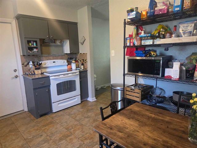 5714 NW Ash, Lawton, OK 73505