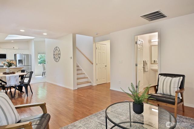 4323 Shadowood Drive, Clinton, WA 98236
