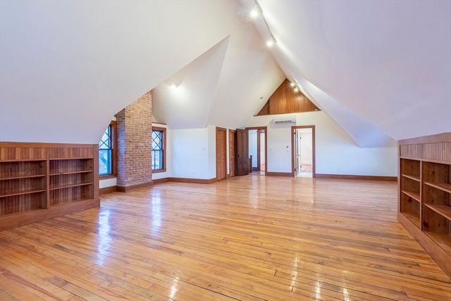 2 Westwood Rd 2, Somerville, MA 02143