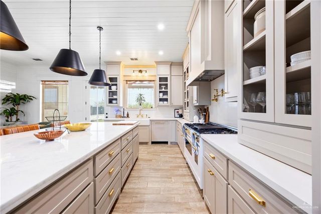 2860 N Fm 2360, Rio Grande City, TX 78582