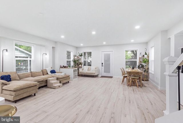 3127 G ST SE, Washington, DC 20019