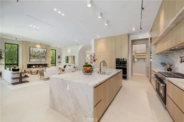 5012 Odessa Avenue, Encino, CA 91436