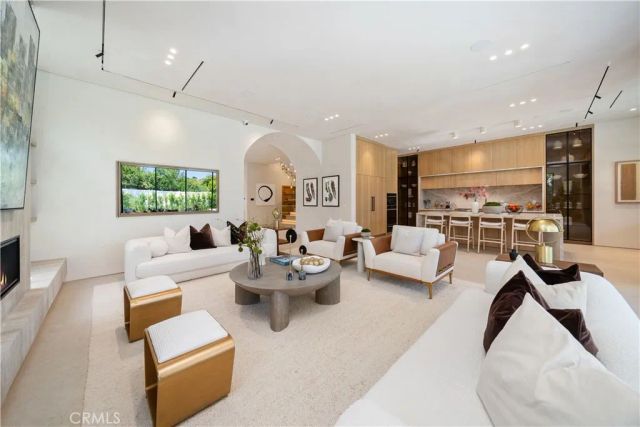5012 Odessa Avenue, Encino, CA 91436
