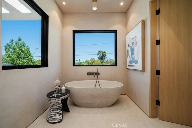 5012 Odessa Avenue, Encino, CA 91436