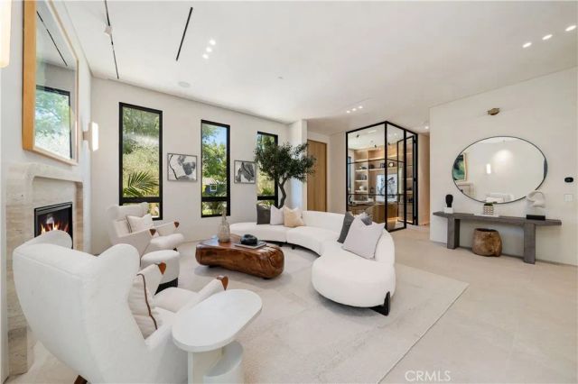 5012 Odessa Avenue, Encino, CA 91436