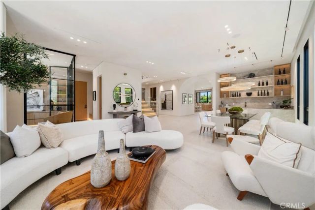 5012 Odessa Avenue, Encino, CA 91436