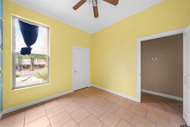 3114 Rolling Hill Dr, Tyler, TX 75702