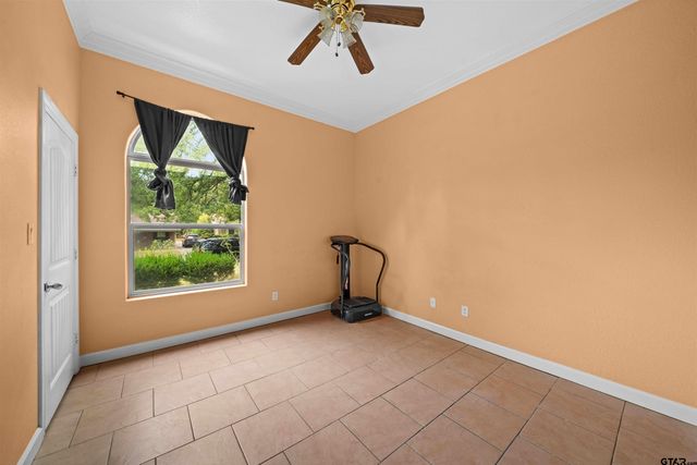 3114 Rolling Hill Dr, Tyler, TX 75702