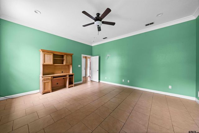3114 Rolling Hill Dr, Tyler, TX 75702