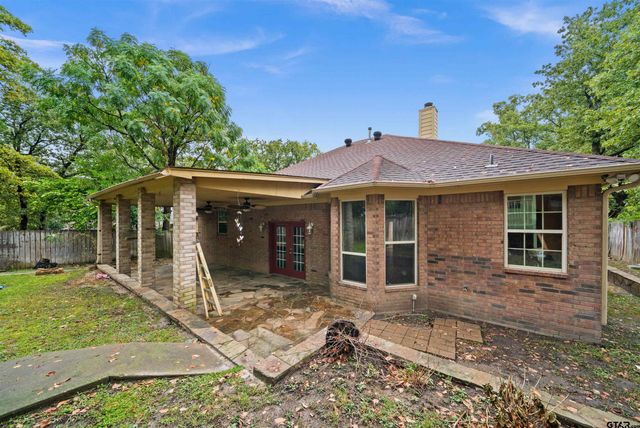 3114 Rolling Hill Dr, Tyler, TX 75702