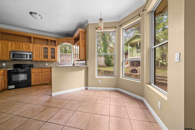 3114 Rolling Hill Dr, Tyler, TX 75702