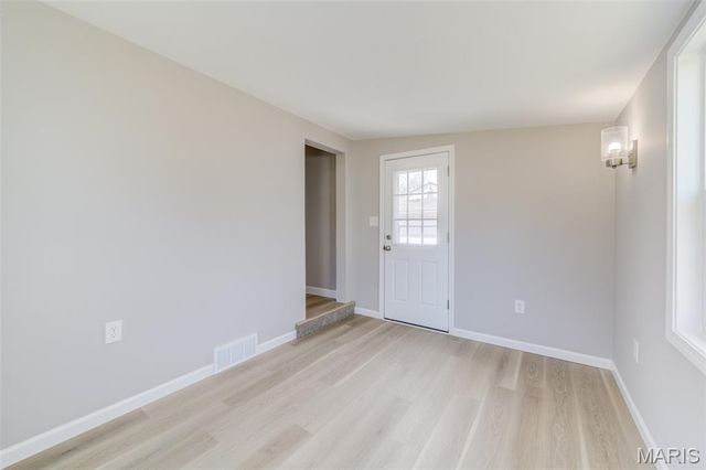 11001 Saint Raphael Lane, St Ann, MO 63074