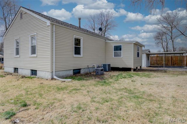 11001 Saint Raphael Lane, St Ann, MO 63074