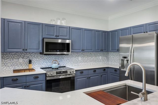 6355 Lexington CT 102, Naples, FL 34110