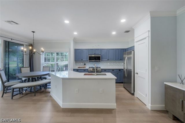 6355 Lexington CT 102, Naples, FL 34110