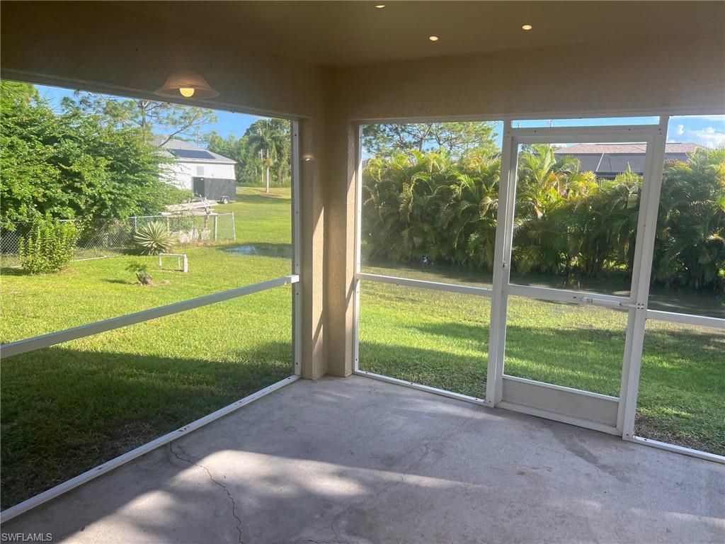 4015 6th ST SW, LEHIGH ACRES, FL 33976 — photo 5