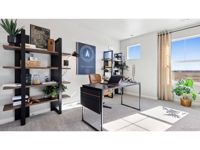 22372 E 7th Pl, Aurora, CO 80018