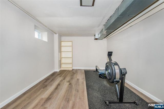 35 Taggart Way, Saddle Brook, NJ 07663